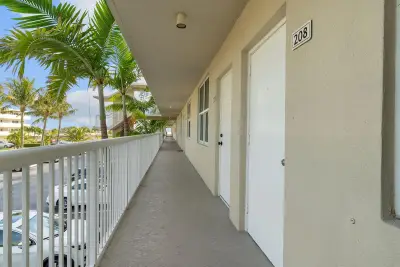 2565 S Ocean Blvd #208, Palm Beach: photo 1 of 20