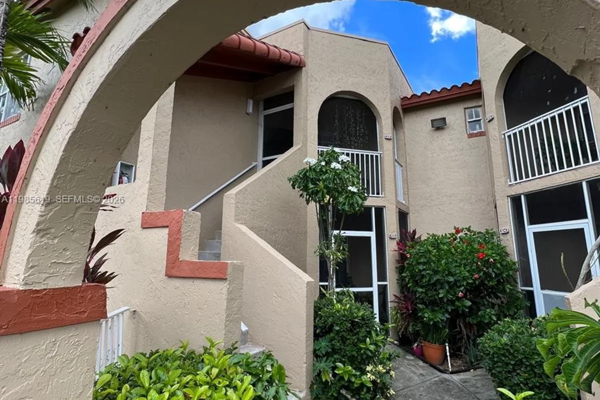 8657 SW 5th St #205, Pembroke Pines: photo 1 of 19