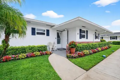 2758 Emory Dr E #B, West Palm Beach: photo 1 of 62