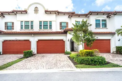 11674 SW 13th Ln #1674, Pembroke Pines: photo 1 of 38