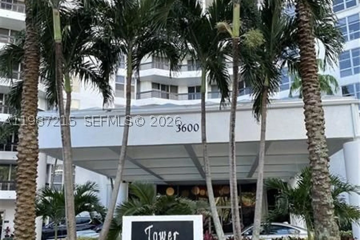 3600 Mystic Pointe Dr #1404, Aventura: photo 1 of 10