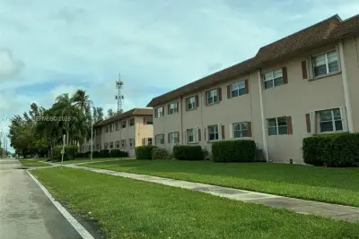 550 SW 2nd Ave #1210, Boca Raton: photo 1 of 18