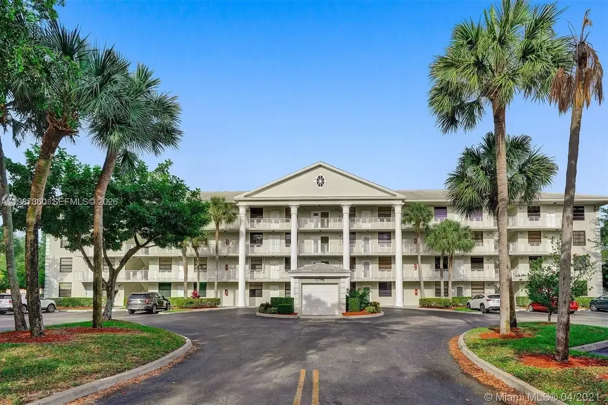 1715 Whitehall Dr #202, Davie: photo 1 of 7