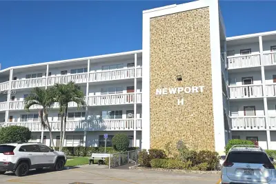 3037 Newport H, Deerfield Beach: photo 1 of 37