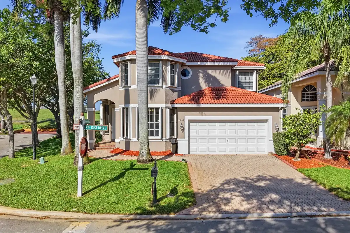 1589 NW 121st Dr, Coral Springs: photo 1 of 48