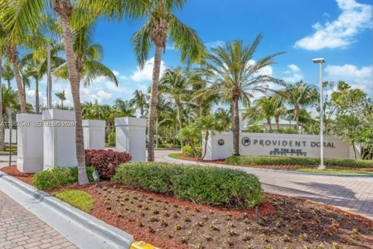 5300 NW 87 Ave #406, Doral: photo 1 of 9