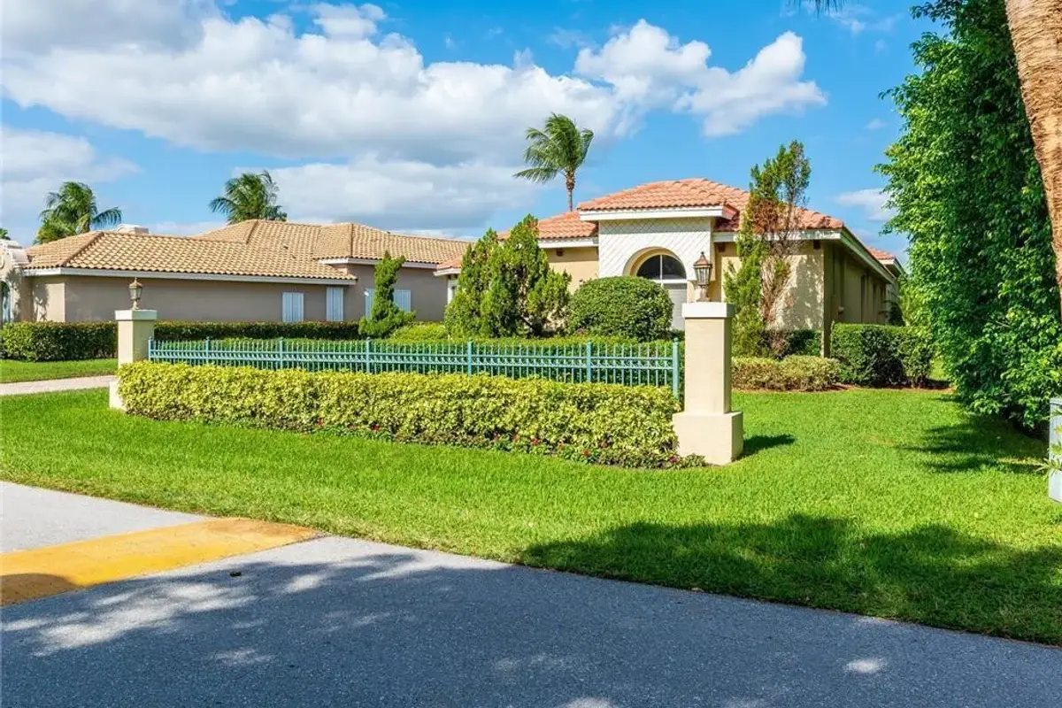 775 Greensward Ln, Delray Beach: photo 1 of 44