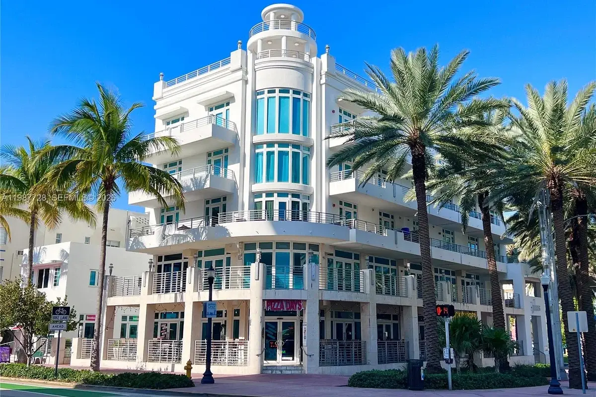 448 Ocean Dr #302, Miami Beach: photo 1 of 23