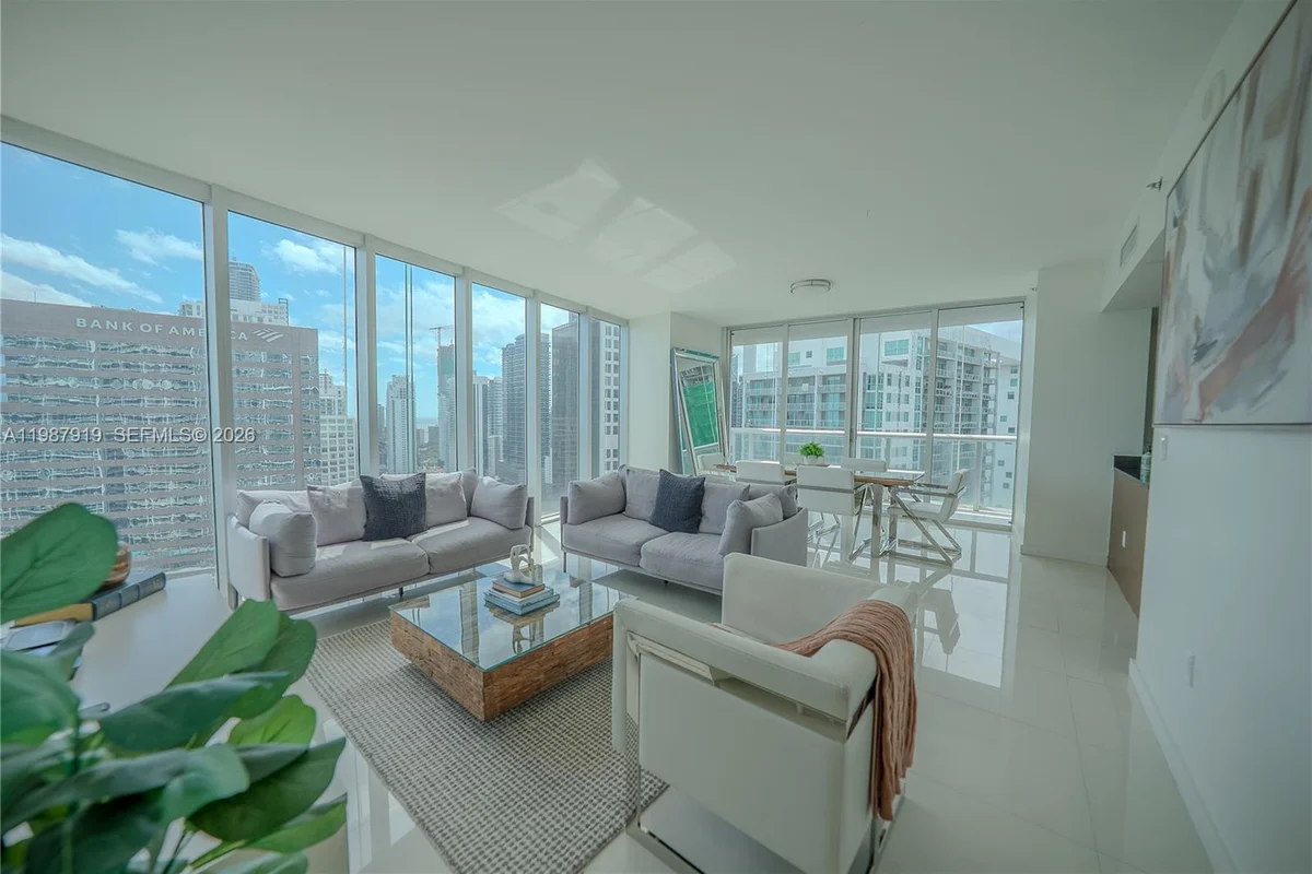 Condo in Miami: photo 1 of 26