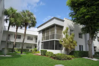 557 Burgundy L, Delray Beach: photo 1 of 8