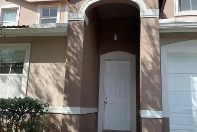 13849 SW 275th Ter, Homestead: photo 1 of 22