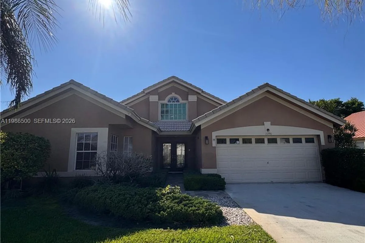 15790 Bent Creek Rd, Wellington: photo 1 of 54