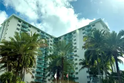 3901 S Ocean Dr #5W, Hollywood: photo 1 of 14