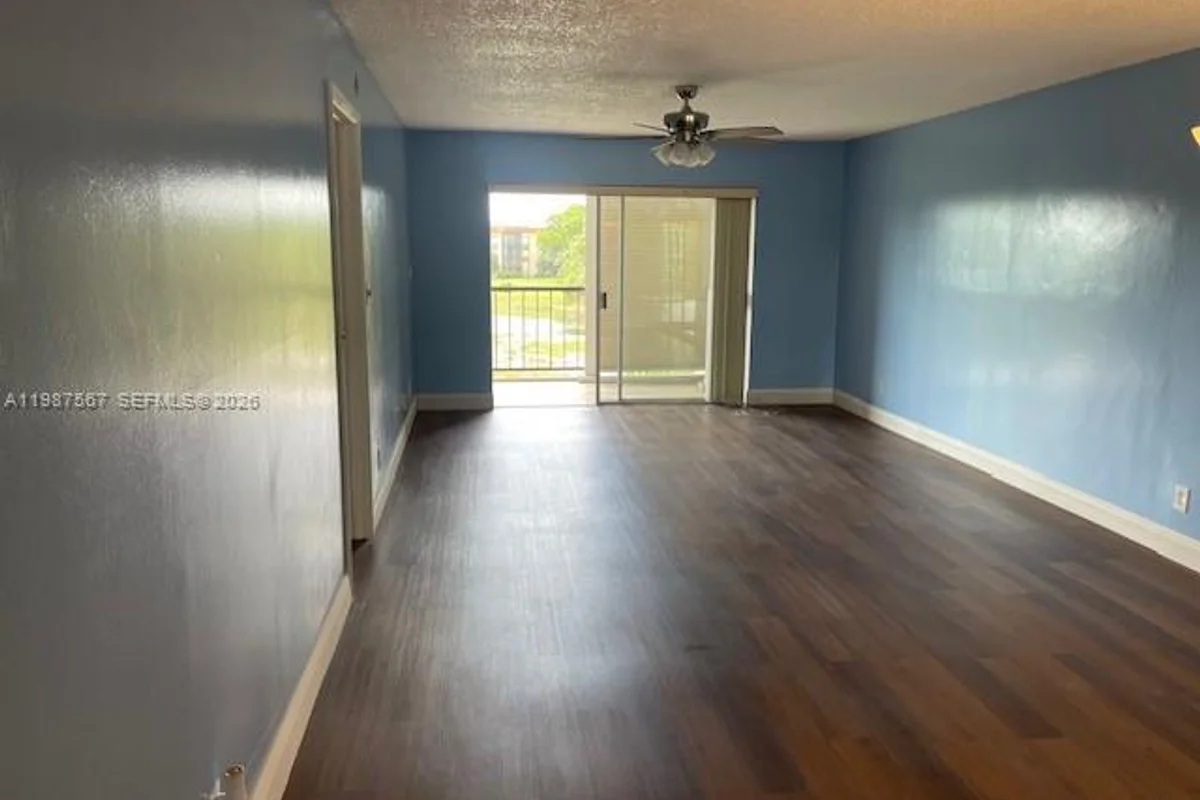 6020 NW 44th St #406, Lauderhill: photo 1 of 19