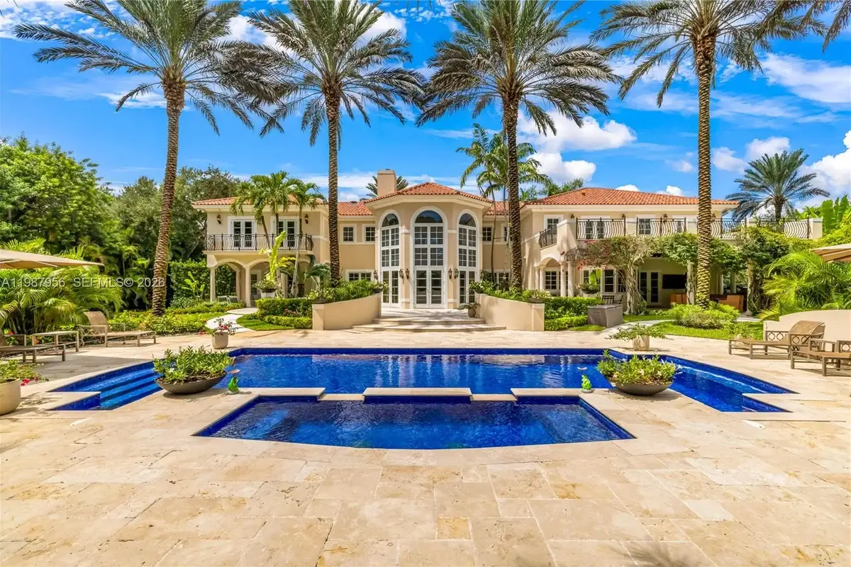 5250 Snapper Creek Rd, Coral Gables: photo 1 of 77