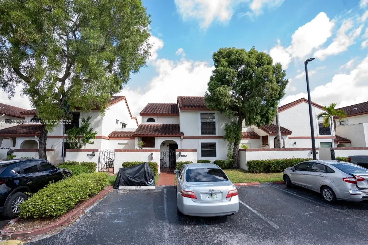 333 Ives Dairy Rd #A33306, Miami: photo 1 of 20