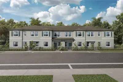 11048 SW 231 Ln #6, Miami: photo 1 of 2