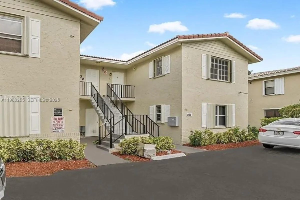 4103 Riverside Dr, Coral Springs: photo 1 of 22