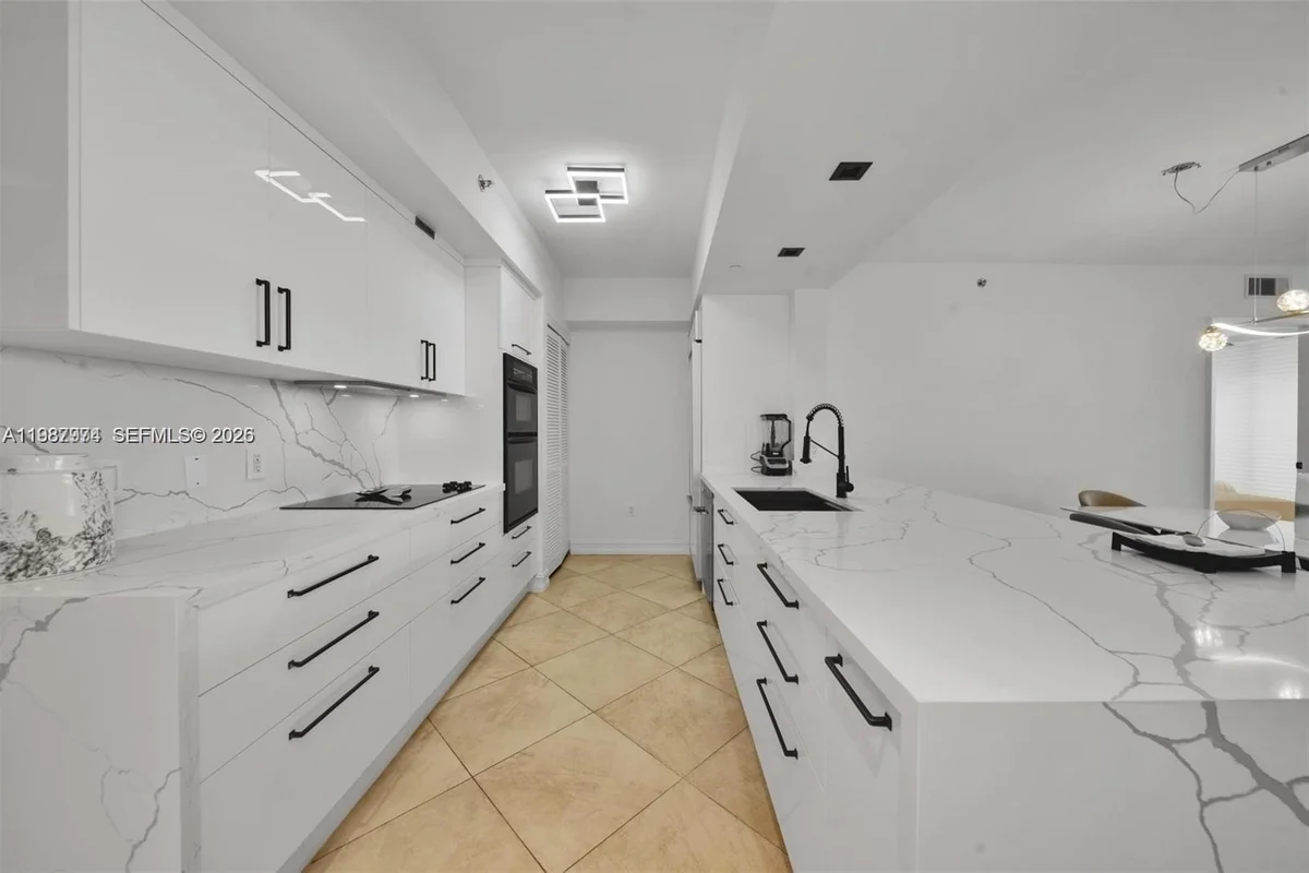 1830 S Ocean Dr #4704, Hallandale Beach: photo 1 of 39
