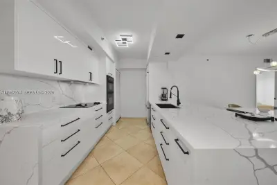 1830 S Ocean Dr #4704, Hallandale Beach: photo 1 of 39