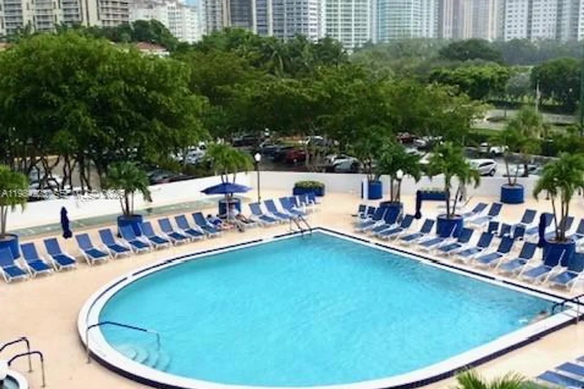 3701 N Country Club Dr #504, Aventura: photo 1 of 68