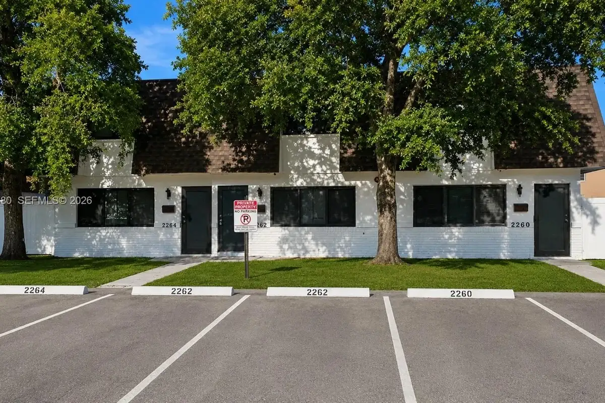 2260 NW 59th Way, Lauderhill: photo 1 of 29