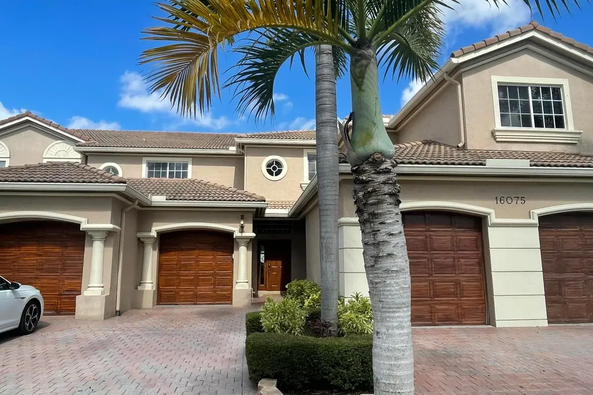16075 Sims Rd #203, Delray Beach: photo 1 of 20