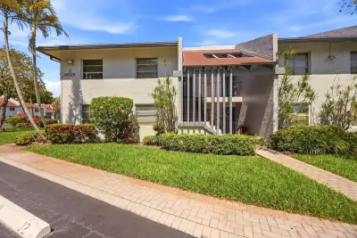 6525 S Oriole Blvd, Delray Beach: photo 1 of 29