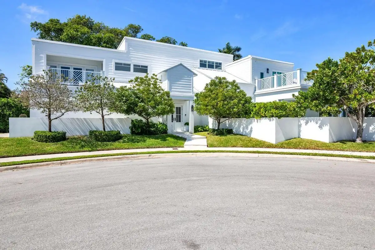 129 S Flagler Promenade S, West Palm Beach: photo 1 of 24