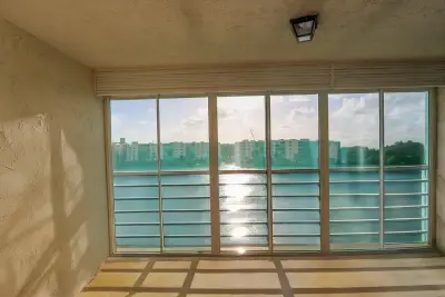 101 SE 3rd Ave #605, Dania Beach: photo 1 of 16