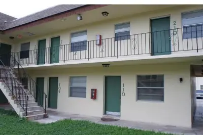 4800 NW 24th Ct #D214, Lauderdale Lakes: photo 1 of 16