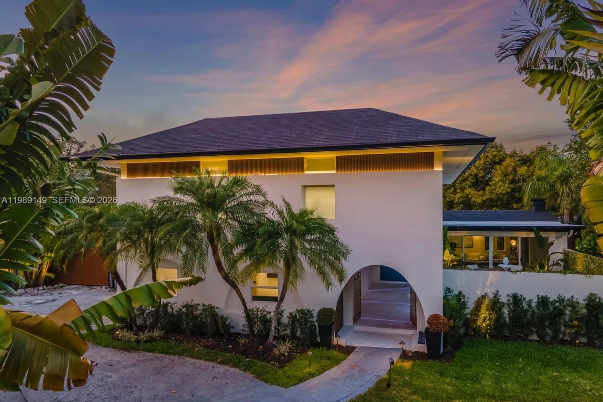 18490 SW 83rd Pl, Cutler Bay: photo 1 of 84