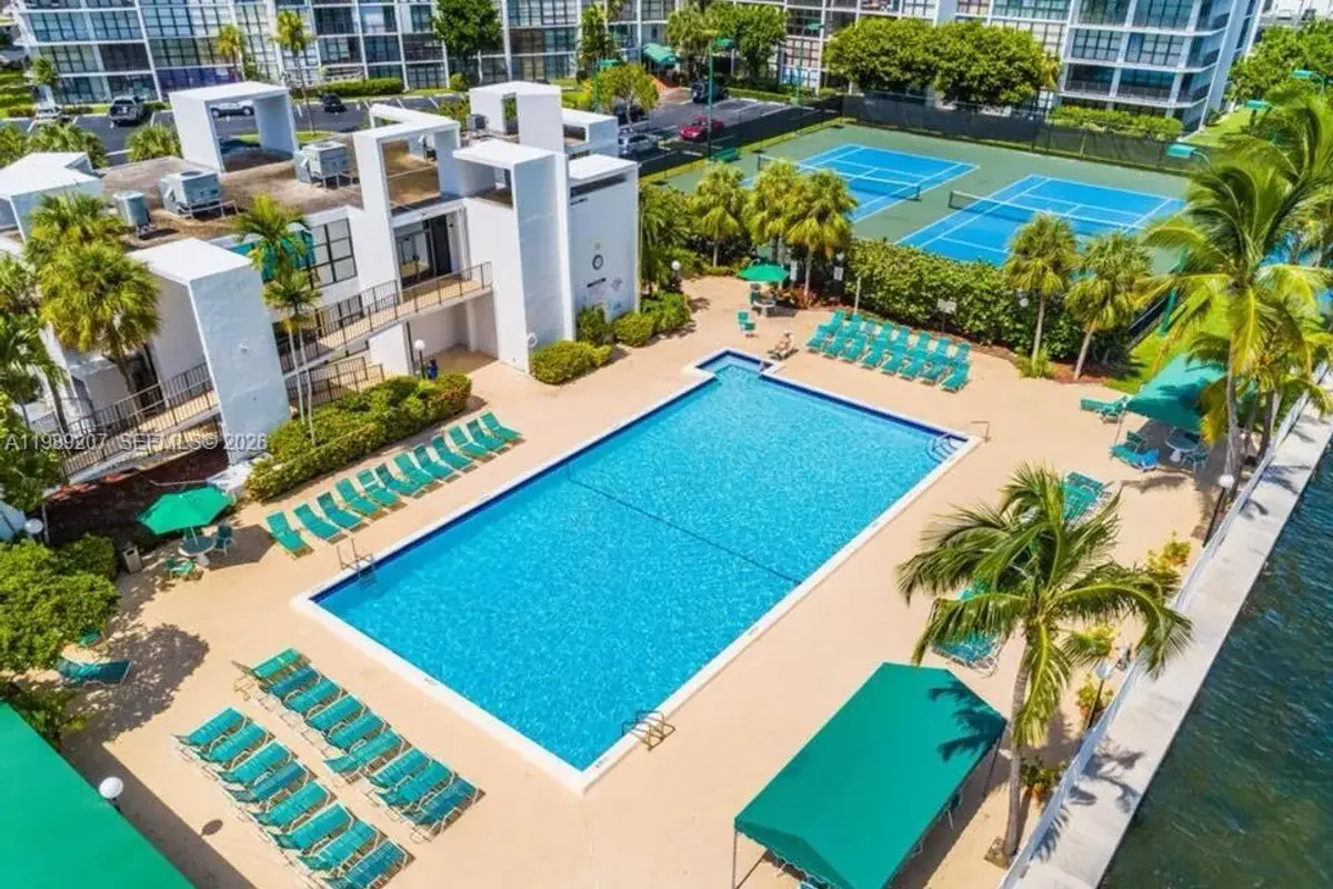 800 Parkview Dr #222, Hallandale Beach: photo 1 of 14