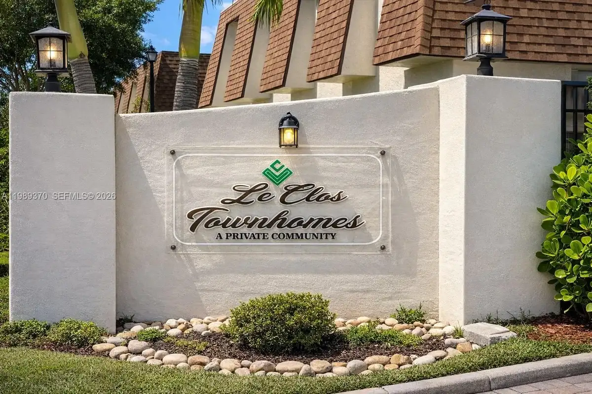 254 San Remo Blvd, North Lauderdale: photo 1 of 28