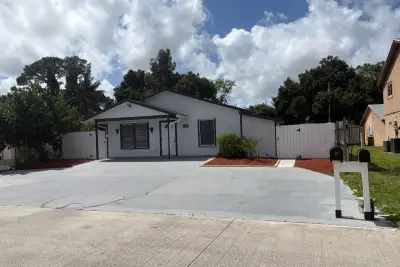 3825 Patio Ct #A, Lake Worth: photo 1 of 10