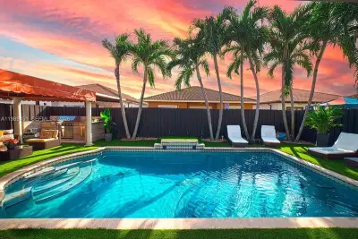 10254 SW 227th St, Cutler Bay: photo 1 of 14