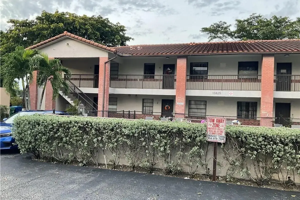 10825 Royal Palm Blvd #1-8, Coral Springs: photo 1 of 39