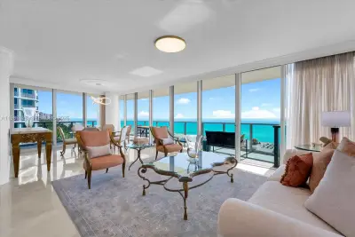 1455 Ocean Dr #909, Miami Beach: photo 1 of 30