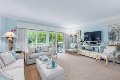 250 Bradley Pl #202, Palm Beach: photo 1 of 40