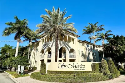 11403 NW 89th St #219, Doral: photo 1 of 42