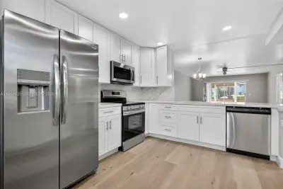 12500 SW 5th Ct #109M, Pembroke Pines: photo 1 of 39