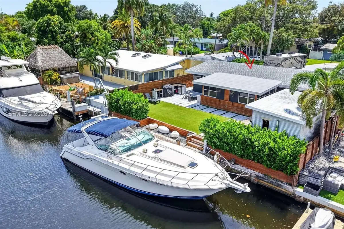 2436 Cat Cay Ln, Fort Lauderdale: photo 1 of 49