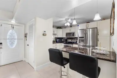 9420 S Hollybrook Lake Dr #206, Pembroke Pines: photo 1 of 48