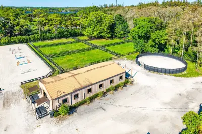 6149 Park Ln E, Lake Worth: photo 1 of 47