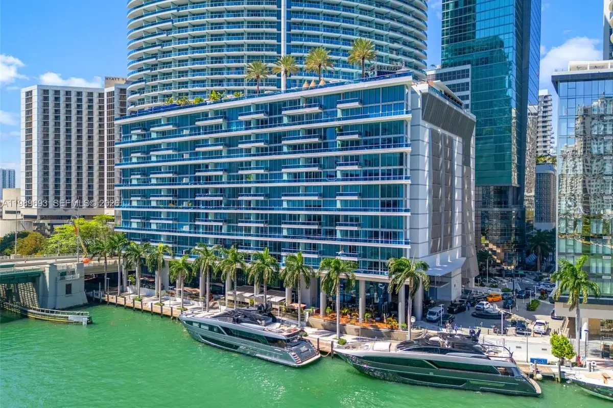 200 Biscayne Boulevard Way #3707, Miami: photo 1 of 42