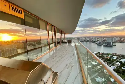 18975 Collins Ave #5105, Sunny Isles Beach: photo 1 of 48