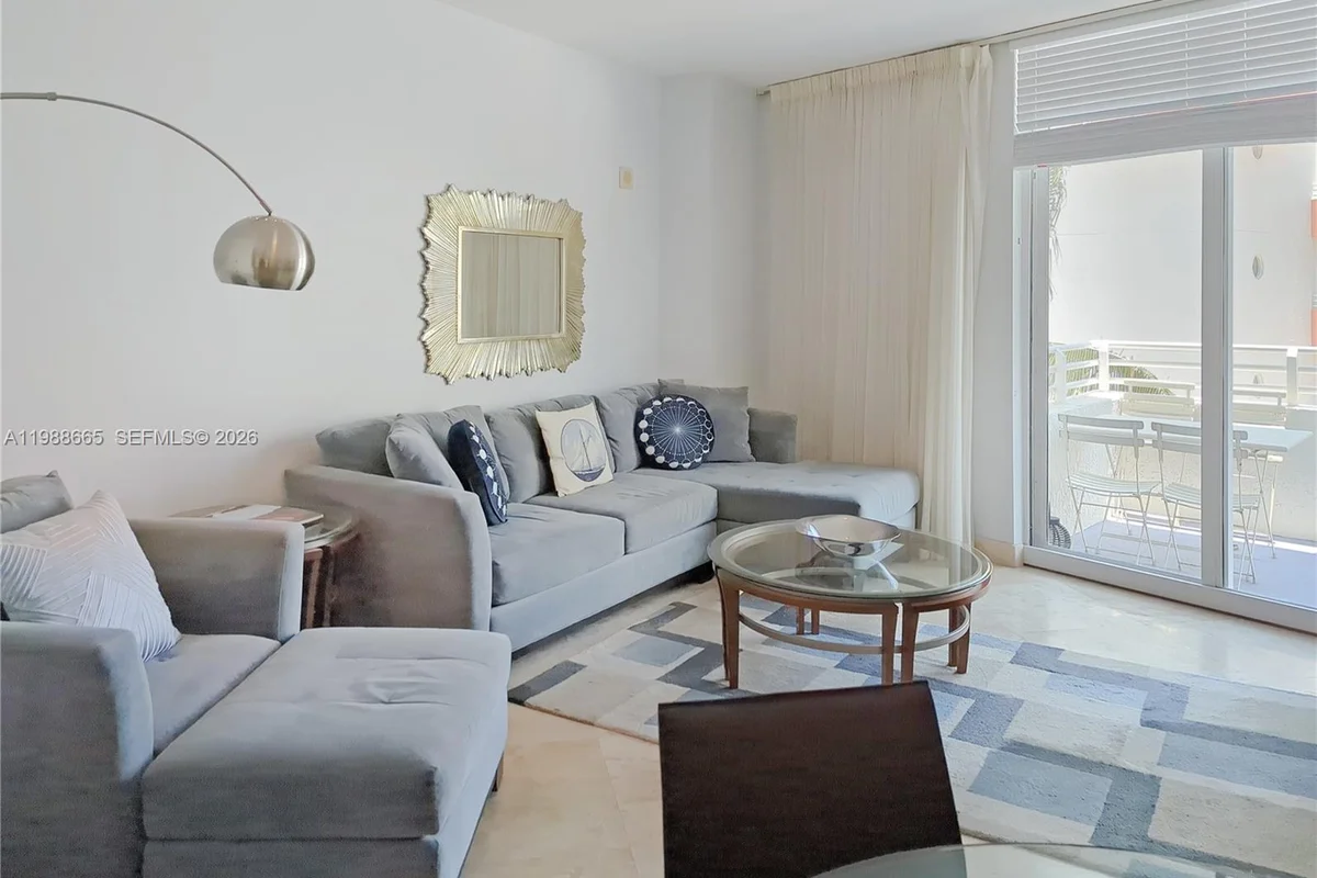 225 Collins Ave #4J, Miami Beach: photo 1 of 15