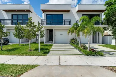 919 NE 17th Ter #A, Fort Lauderdale: photo 1 of 45