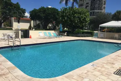 1714 Consulate Pl #101, West Palm Beach: photo 1 of 30