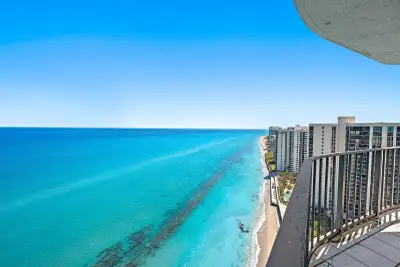 5420 N Ocean Dr #Ph2, Riviera Beach: photo 1 of 34